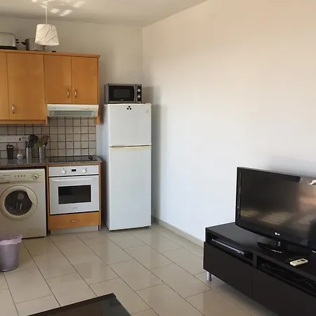 11e Oroklini Sea View 1 Bed *
